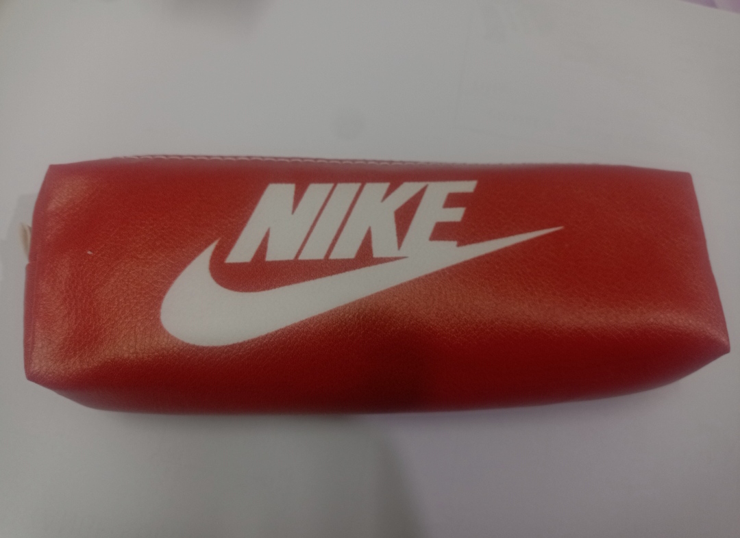 جامدادی تک زیپ کلاسیک نایک Nike