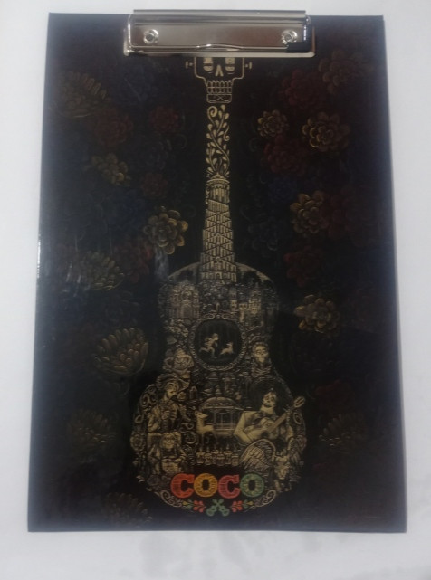 تخته شاسی A4 کلاسیک طرح گیتار coco