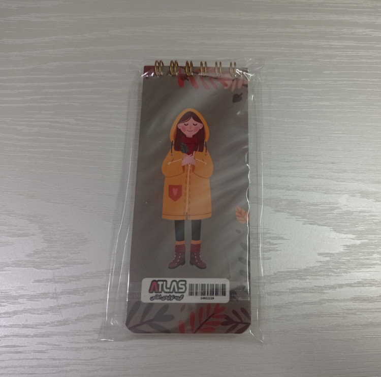 دفترچه یادداشت TO DO LIST طرح دختری با هودی زرد