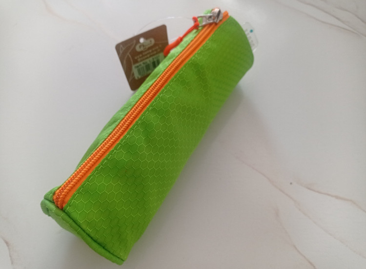 جامدادی تک زیپ سه گوش کد 3107 لیام