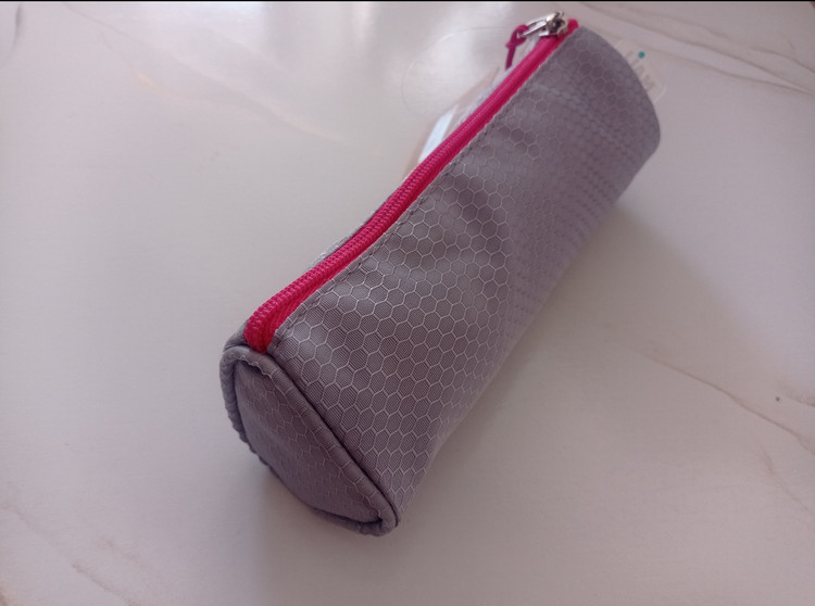 جامدادی تک زیپ سه گوش کد 3107 لیام