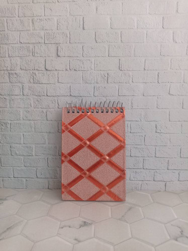 دفترچه یادداشت متوسط 1/16 سیمی جلد سخت متالایزر طرح لوزی خشتی