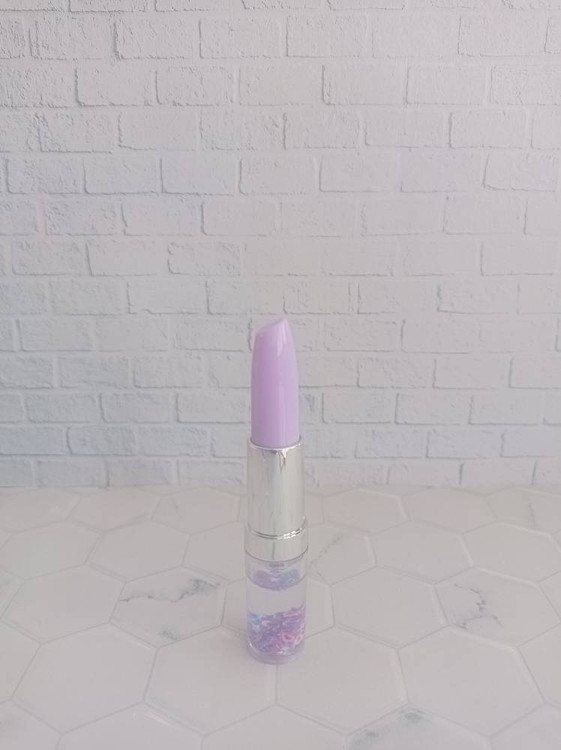 روان نویس فانتزی رنگ آبی طرح رژ لب اکلیلی