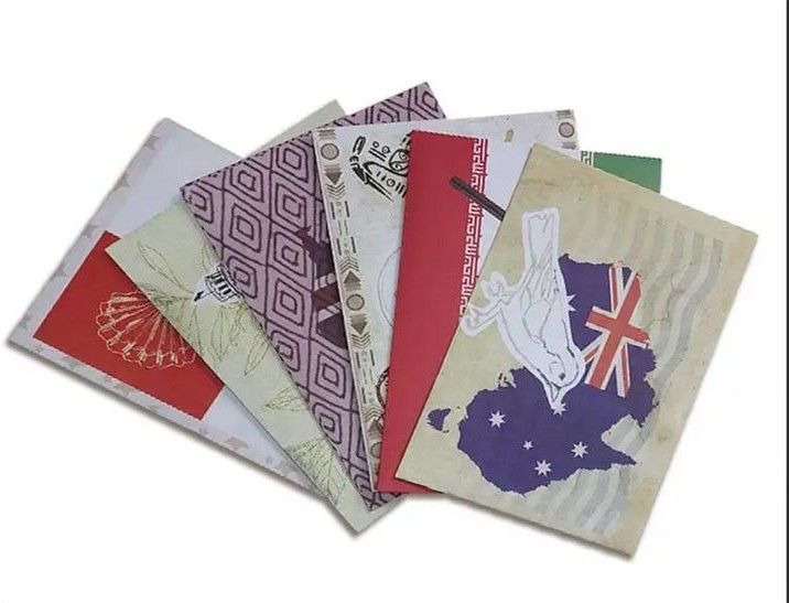 بسته بازی فکری پرونده جنایی معمایی تور جهانی پروفسور ریچارد (باجعبه)