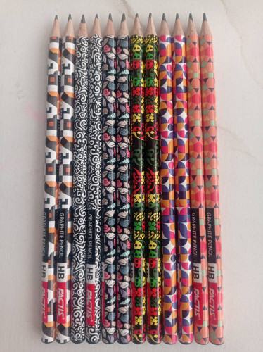 مداد مشکی فکتیس مدل Graphite pencil طرح کاشی 12 عددی